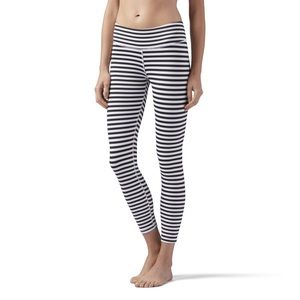 Reebok 7/8 black white stripe leggings size small